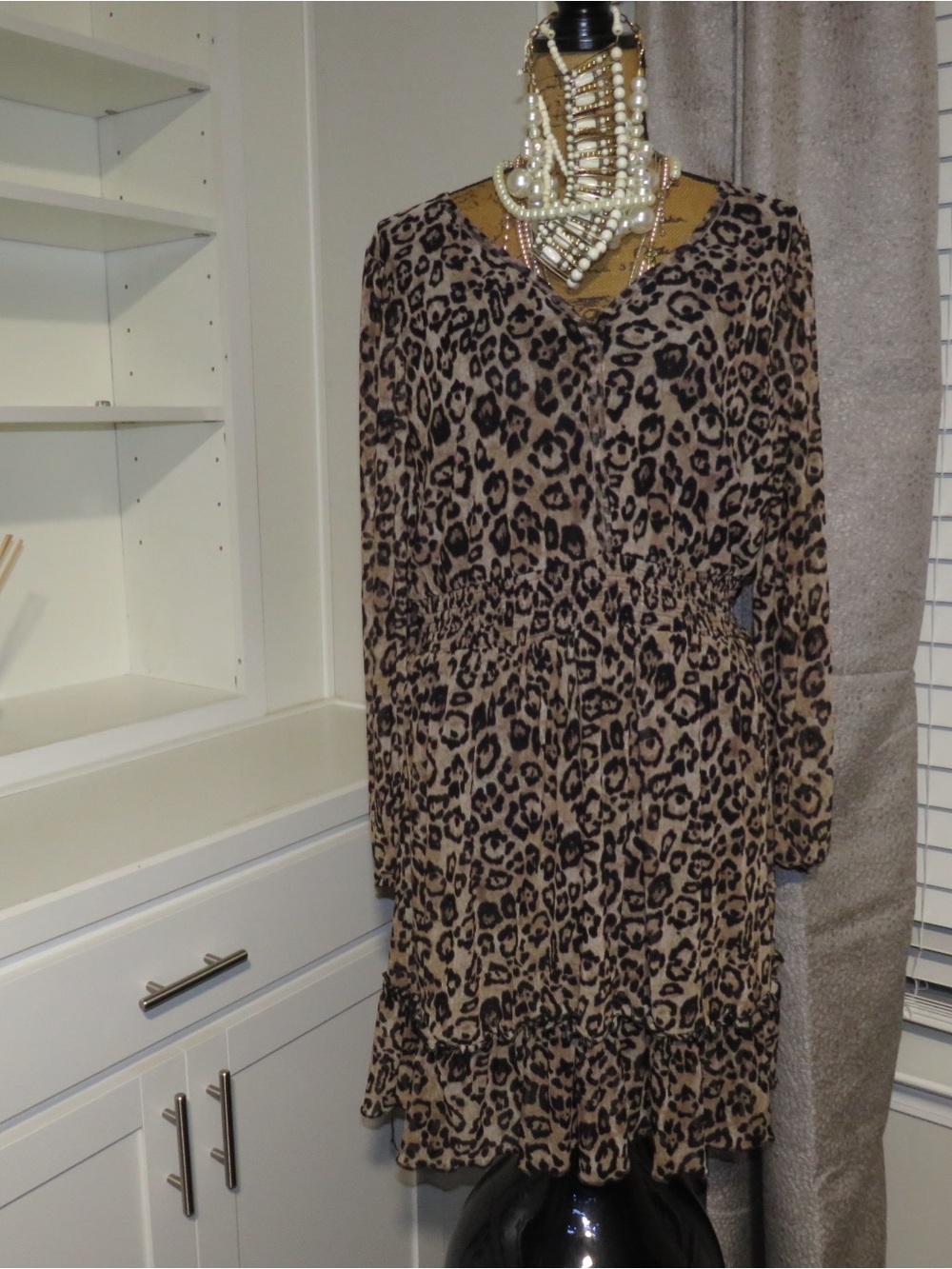 Leopard Print Long Sleeve V-Neck Dress in Brown